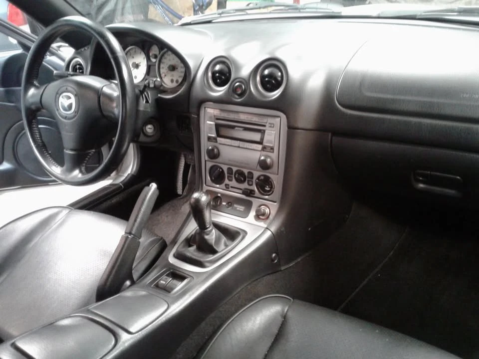 2004 Mazda NB MX-5 Miata - Image 6 of 11