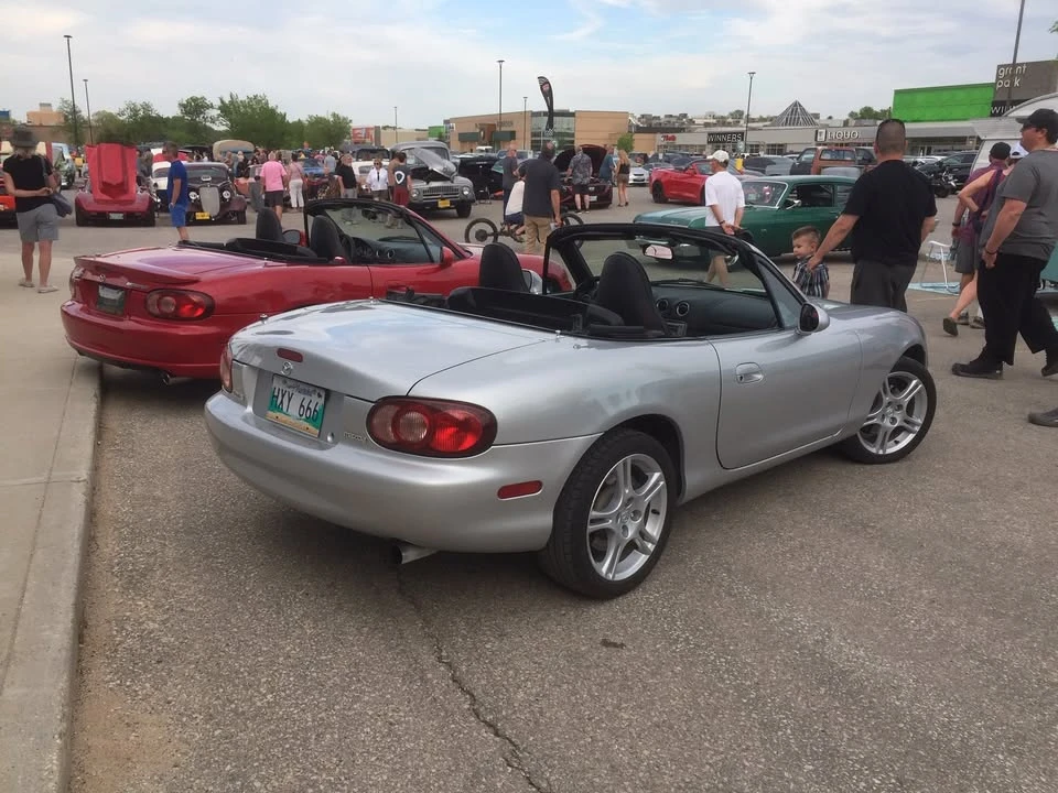2004 Mazda NB MX-5 Miata - Image 10 of 11