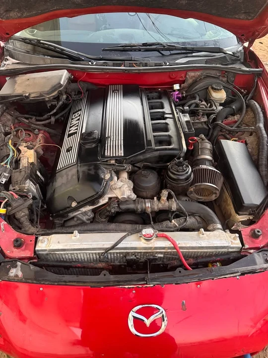 2004 Mazda RX-8 1st Gen - Image 2 of 11
