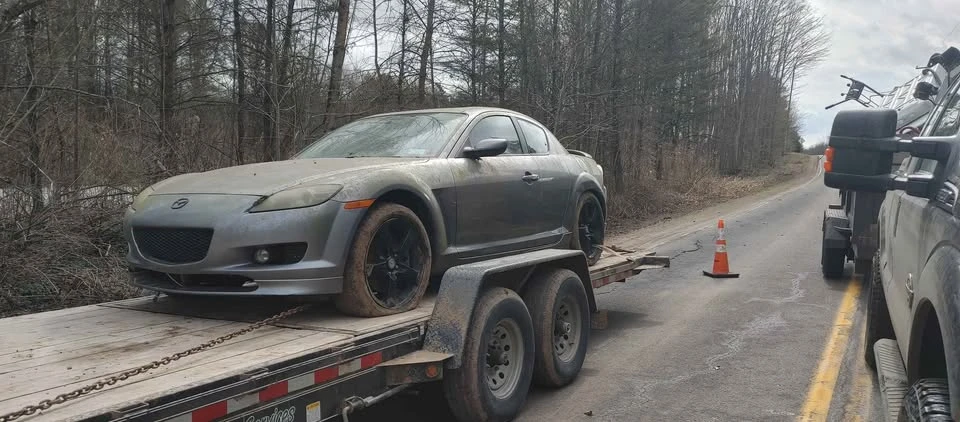 2004 Mazda RX-8 1st Gen - Image 4 of 4