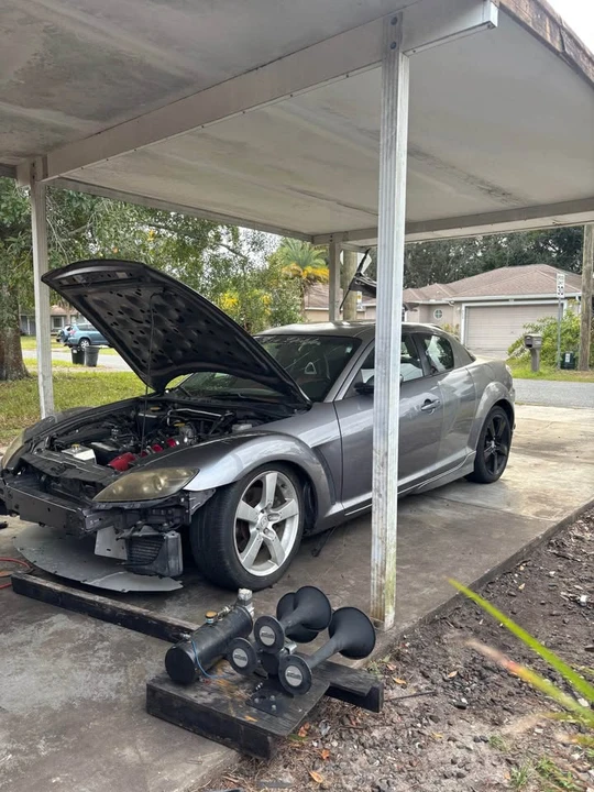 2004 Mazda RX-8 1st Gen - Image 3 of 4