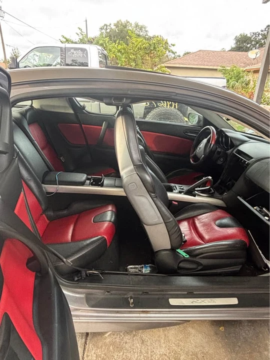 2004 Mazda RX-8 1st Gen - Image 4 of 4