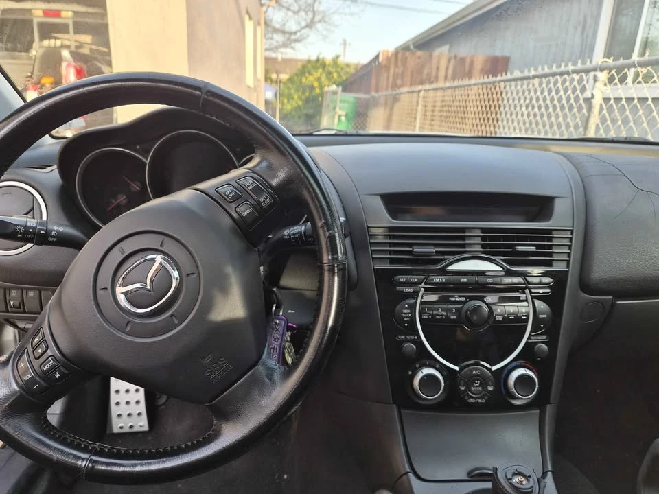 2004 Mazda RX-8 1st Gen - Image 4 of 5