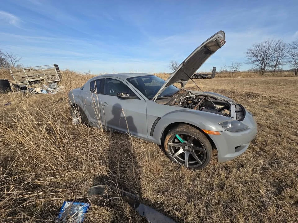 2004 Mazda RX-8 1st Gen - Image 3 of 4