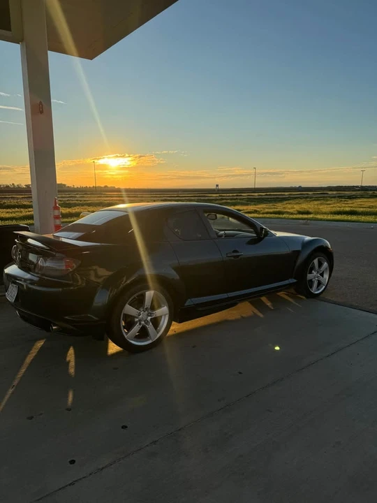 2004 Mazda RX-8 1st Gen - Image 4 of 5