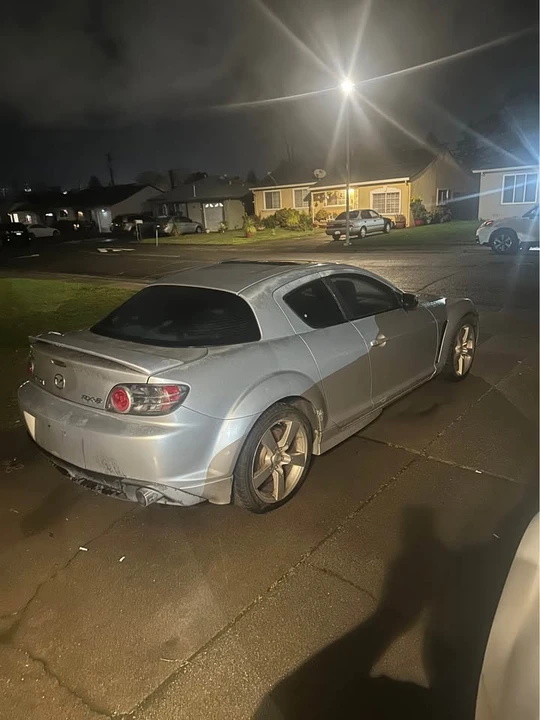 2004 Mazda RX-8 1st Gen - Image 2 of 2