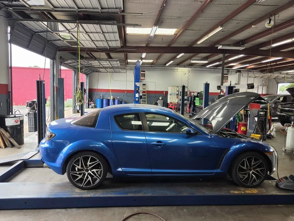 2004 Mazda RX-8 1st Gen - Image 3 of 4