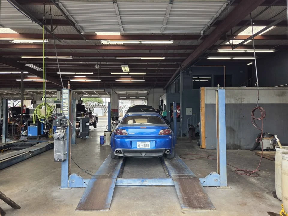 2004 Mazda RX-8 1st Gen - Image 4 of 4