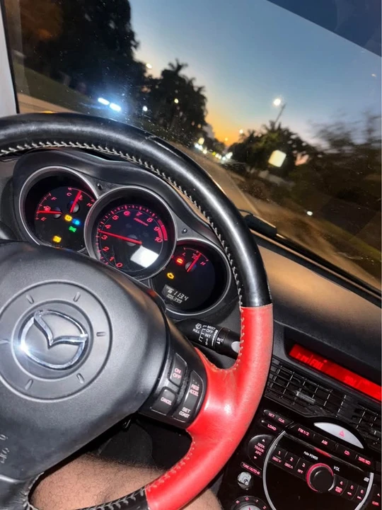 2004 Mazda RX-8 1st Gen - Image 3 of 5