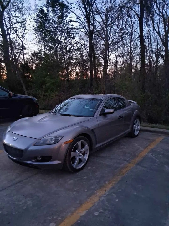 2004 Mazda RX-8 1st Gen - Image 2 of 3