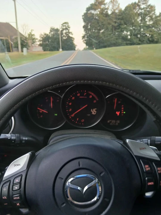 2004 Mazda RX-8 1st Gen - Image 3 of 3