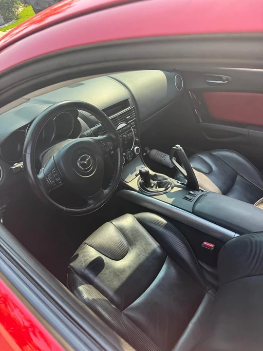 2004 Mazda RX-8 1st Gen - Image 4 of 4