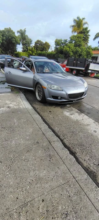 2004 Mazda RX-8 1st Gen - Image 6 of 11