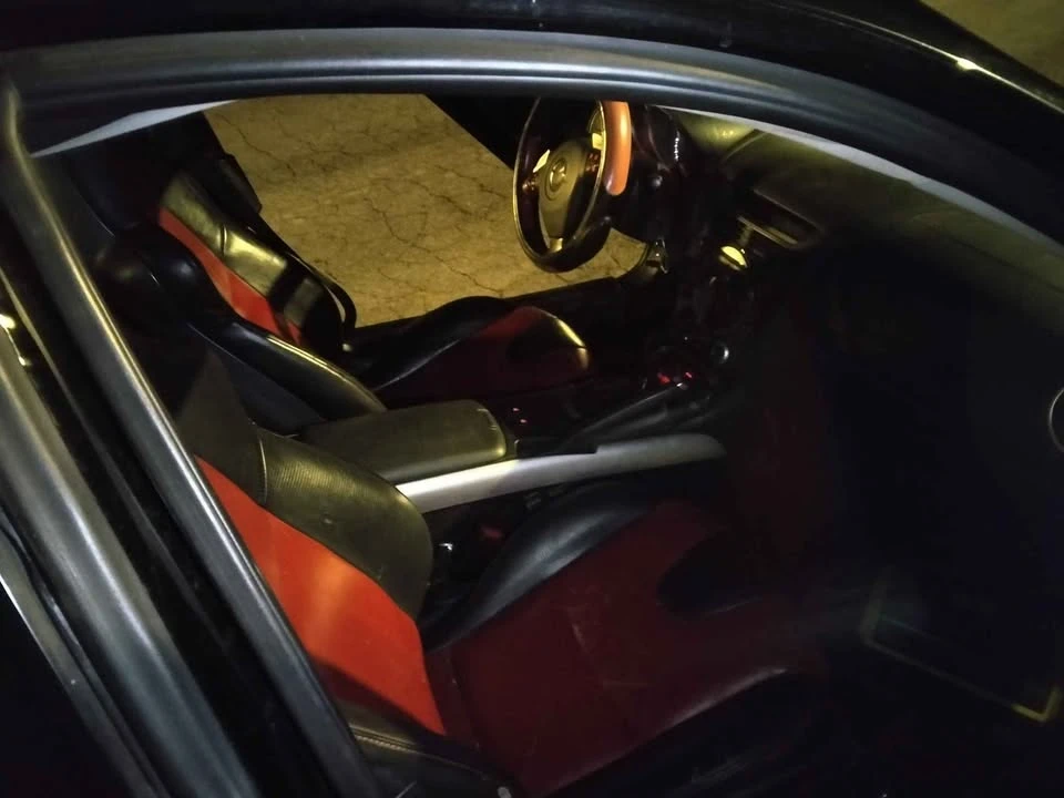 2004 Mazda RX-8 1st Gen - Image 5 of 6
