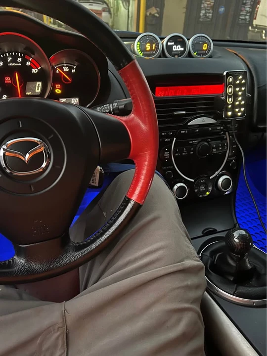 2004 Mazda RX-8 1st Gen - Image 7 of 15