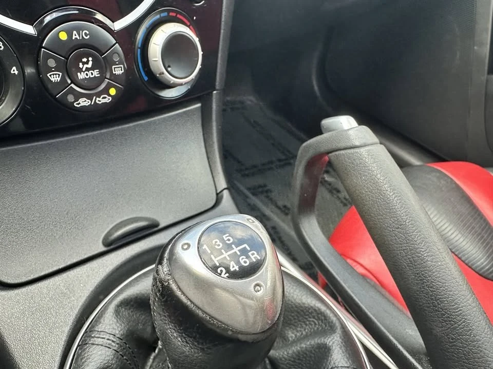 2004 Mazda RX-8 1st Gen - Image 15 of 16
