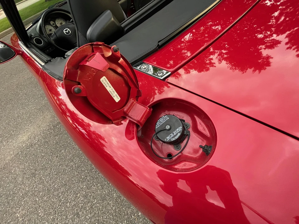 2004 Mazda NB Mazdaspeed MX-5 Miata - Image 20 of 31