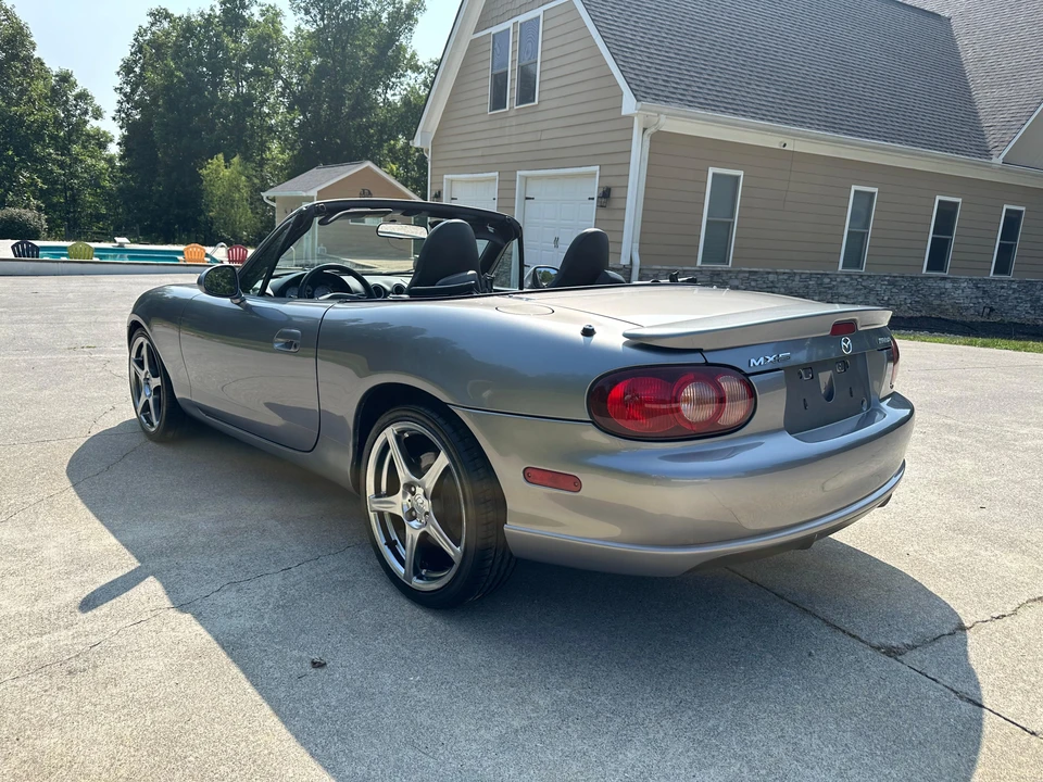 2004 Mazda NB Mazdaspeed MX-5 Miata - Image 16 of 31