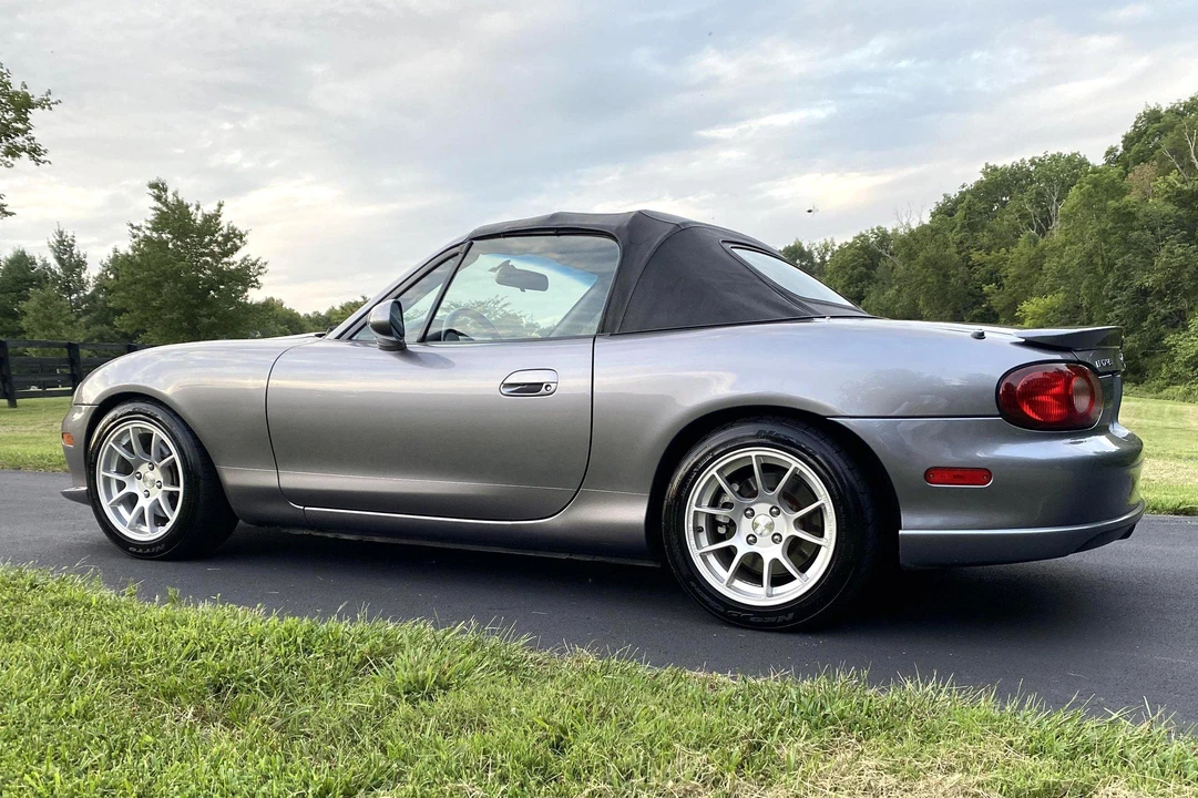 2004 Mazda NB Mazdaspeed MX-5 Miata - Image 4 of 31