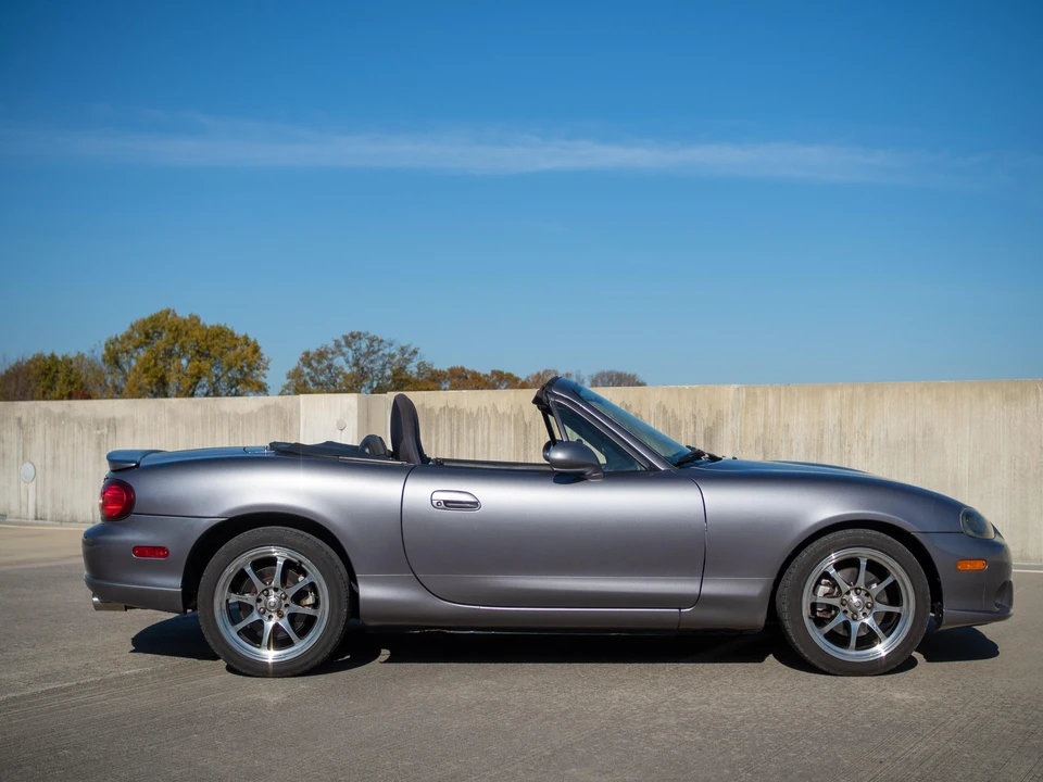 2004 Mazda NB Mazdaspeed MX-5 Miata - Image 17 of 31
