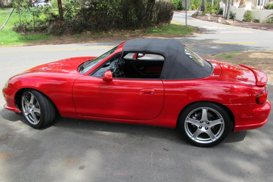 2004 Mazda NB Mazdaspeed MX-5 Miata - Image 4 of 9