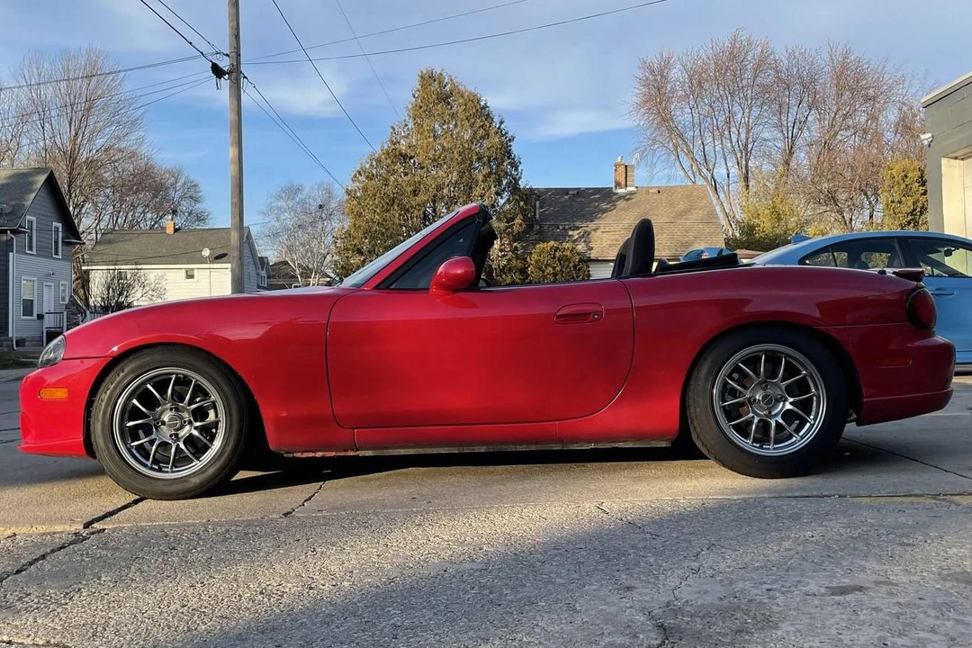 2004 Mazda NB Mazdaspeed MX-5 Miata - Image 3 of 28