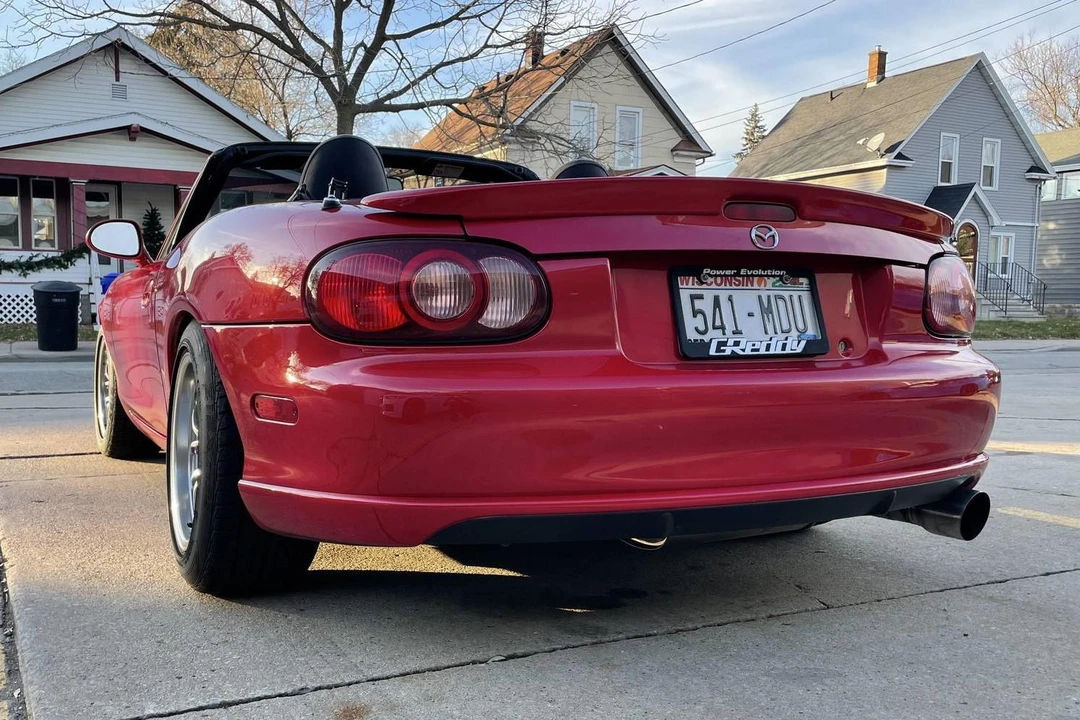 2004 Mazda NB Mazdaspeed MX-5 Miata - Image 5 of 28