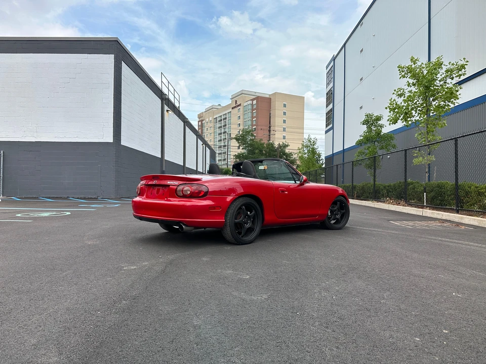2004 Mazda NB Mazdaspeed MX-5 Miata - Image 15 of 31