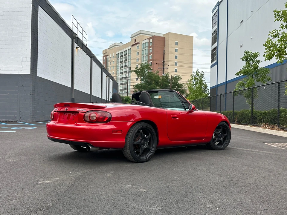 2004 Mazda NB Mazdaspeed MX-5 Miata - Image 16 of 31