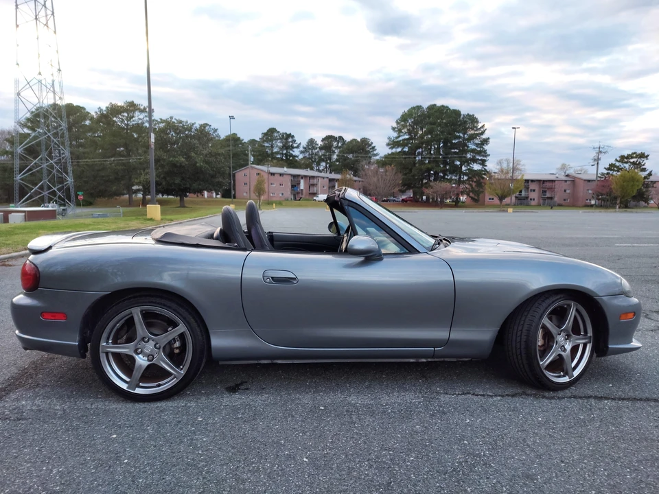 2004 Mazda NB Mazdaspeed MX-5 Miata - Image 15 of 31