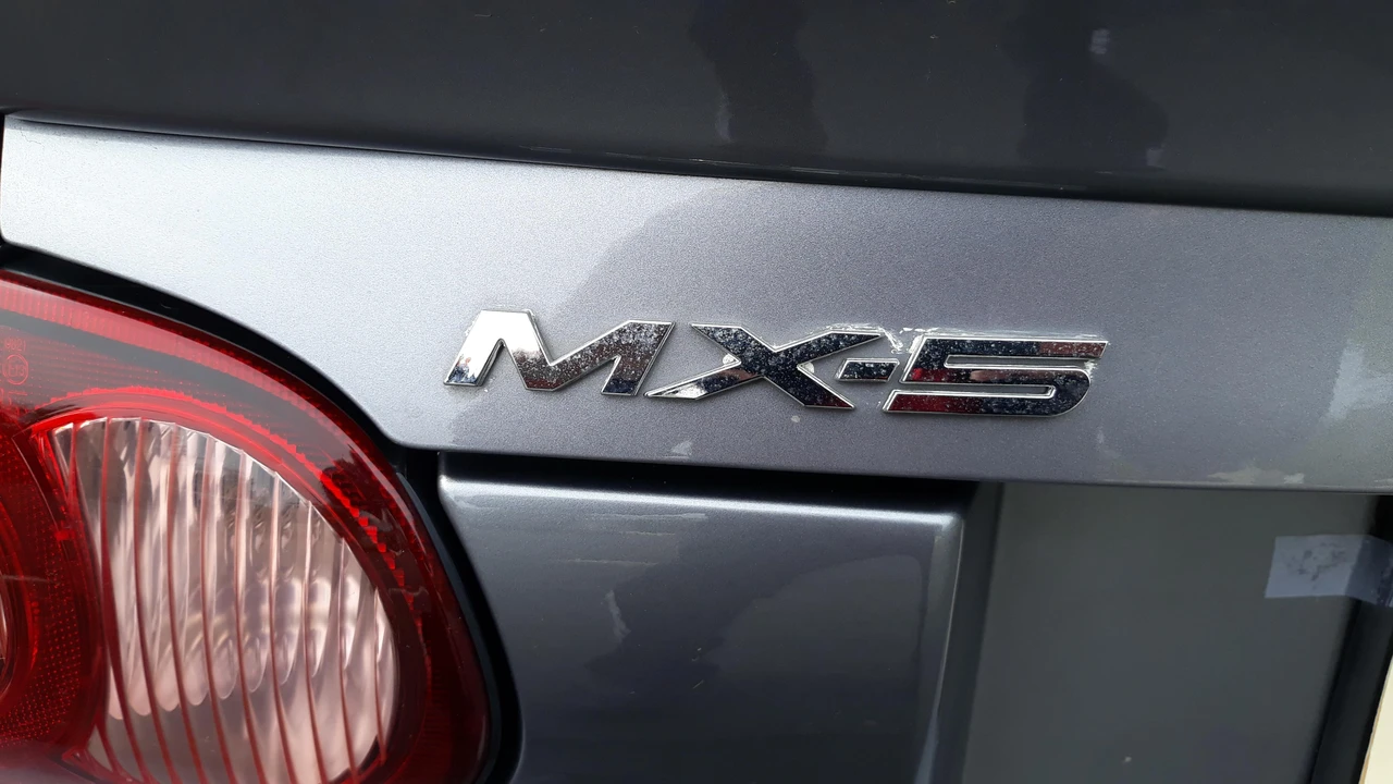 2004 Mazda NB Mazdaspeed MX-5 Miata - Image 20 of 31