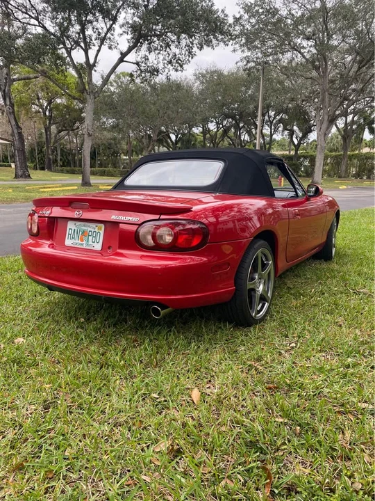 2004 Mazda NB Mazdaspeed MX-5 Miata - Image 5 of 10