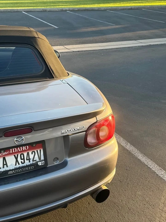 2004 Mazda NB Mazdaspeed MX-5 Miata - Image 4 of 16