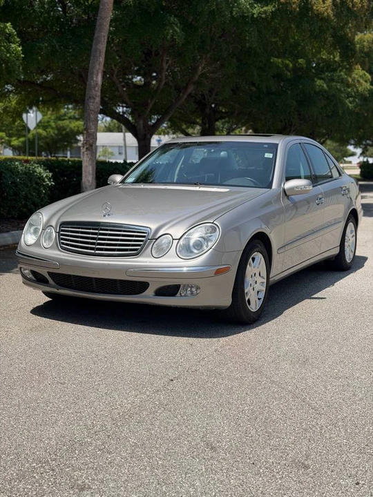 2005 Mercedes-Benz W211 E-Class - Image 2 of 9