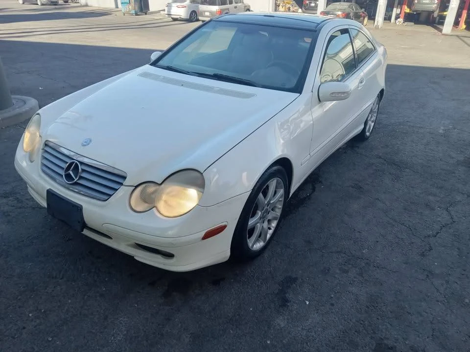 2004 Mercedes-Benz W203 C-Class - Image 3 of 8