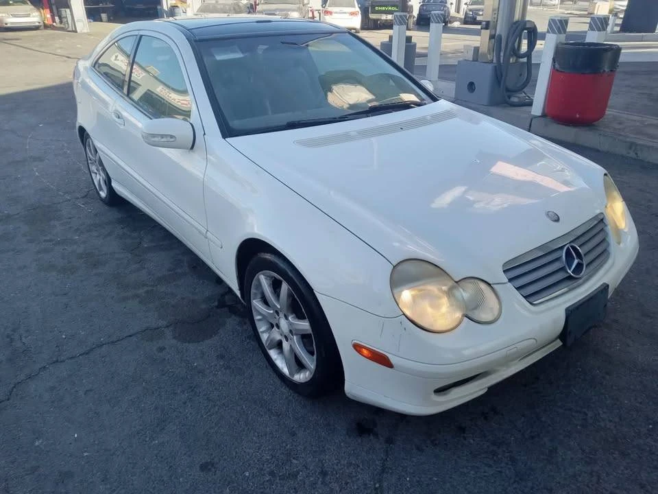2004 Mercedes-Benz W203 C-Class - Image 2 of 8