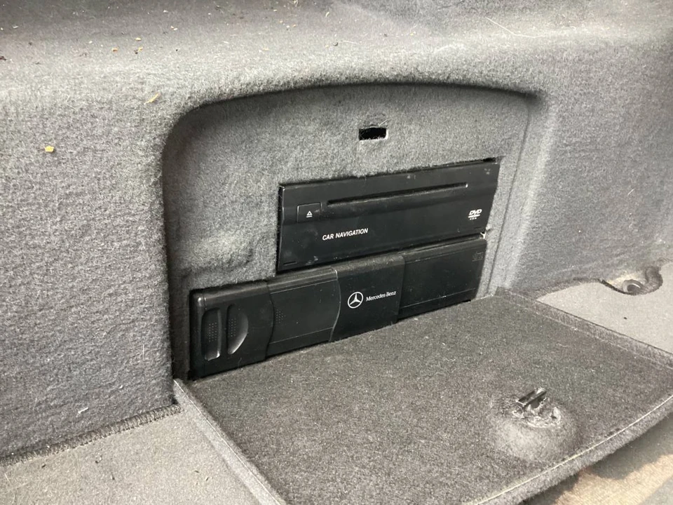 2004 Mercedes-Benz W220 S-Class - Image 13 of 13