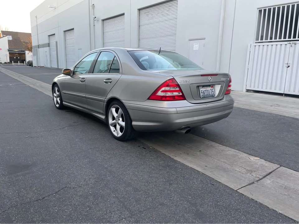 2004 Mercedes-Benz C209/A209 CLK-Class - Image 4 of 6