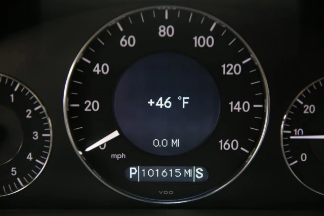 2004 Mercedes-Benz W211 E-Class - Image 8 of 21