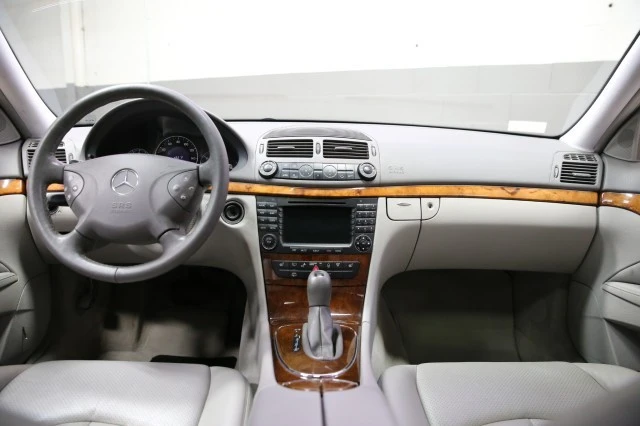 2004 Mercedes-Benz W211 E-Class - Image 9 of 21