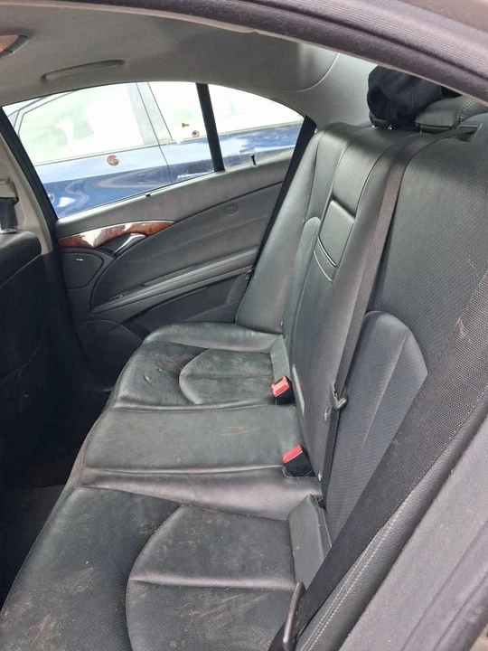 2004 Mercedes-Benz E-Class - Image 8 of 9