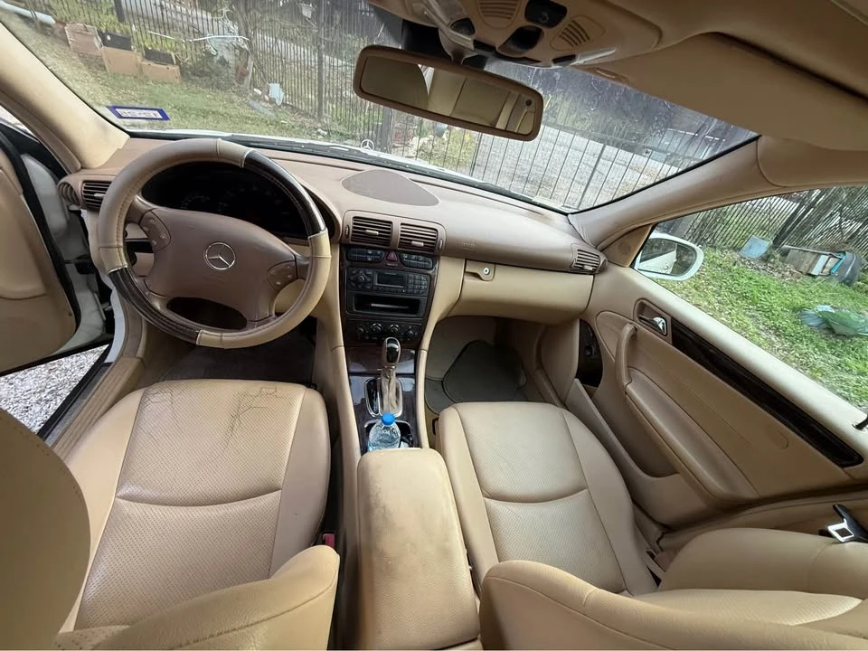 2004 Mercedes-Benz W211 E-Class - Image 11 of 13