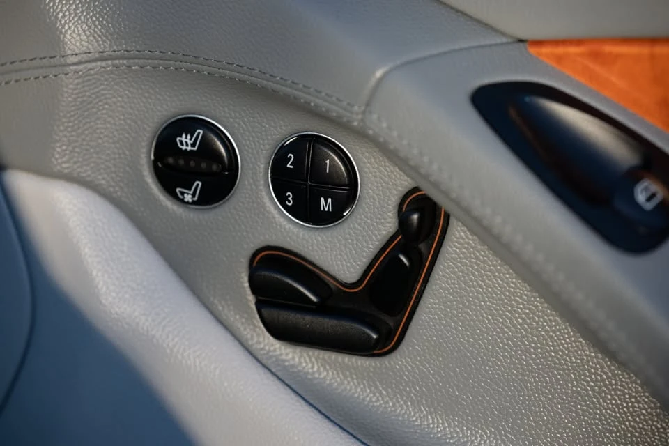 2004 Mercedes-Benz R230 SL-Class - Image 14 of 20