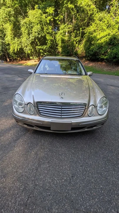 2004 Mercedes-Benz W211 E-Class - Image 2 of 15