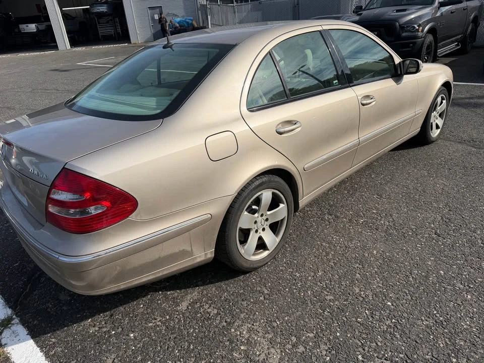 2004 Mercedes-Benz W211 E-Class - Image 5 of 16