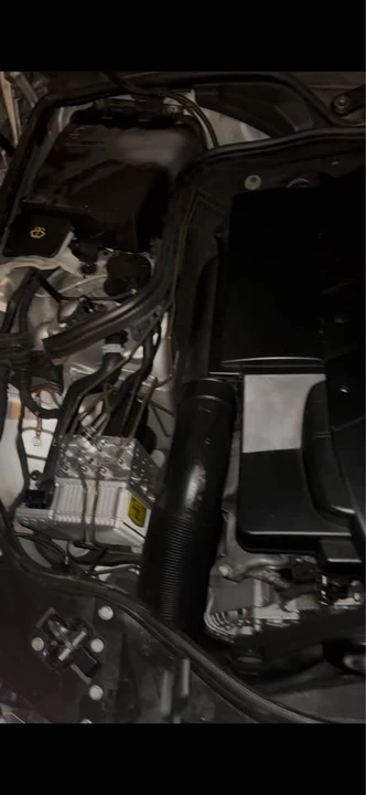 2004 Mercedes-Benz W211 E-Class - Image 3 of 3