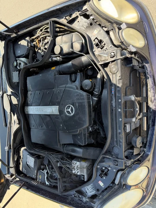 2004 Mercedes-Benz W211 E-Class - Image 8 of 14