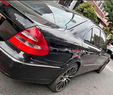 2004 Mercedes-Benz 500 E Sedan 4D