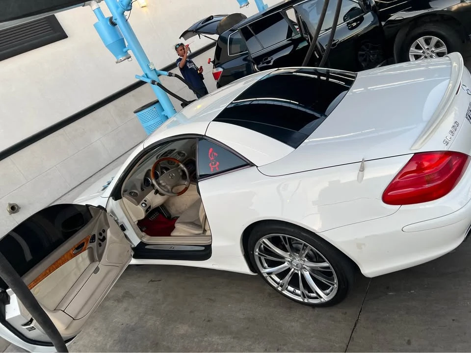 2004 Mercedes-Benz R230 SL-Class - Image 10 of 12