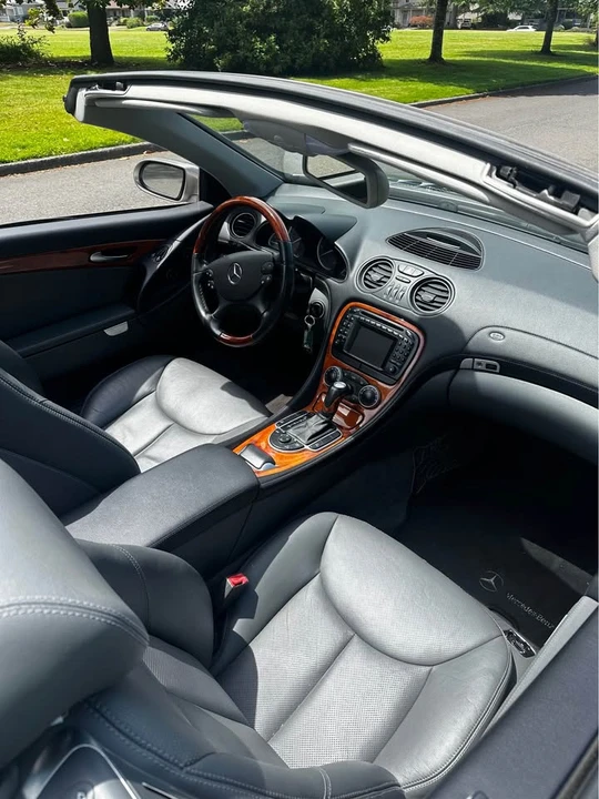 2004 Mercedes-Benz R230 SL-Class - Image 11 of 11
